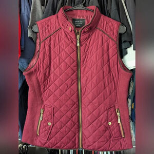 Active USA Quilted Zip Up Burgundy Vest Size Large